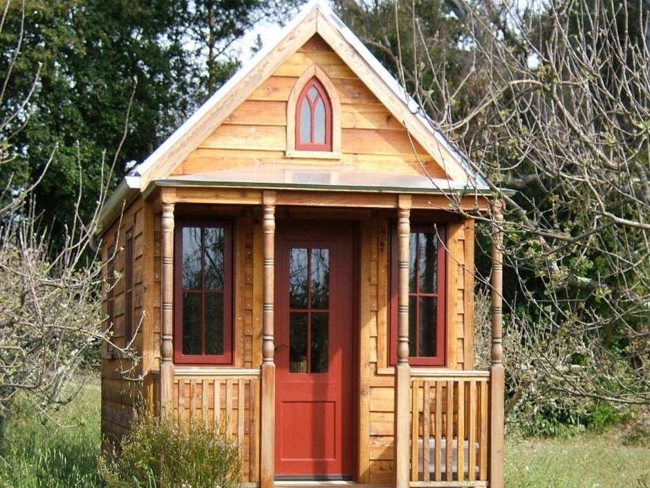 Маленькие деревянные домики для дачи