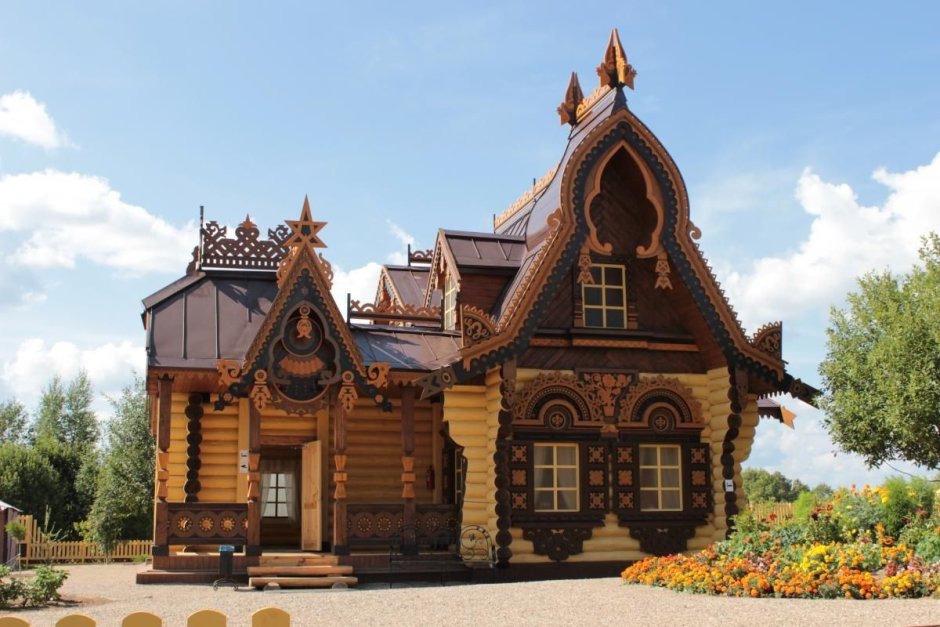 Сказочный деревянный дом (74 фото)