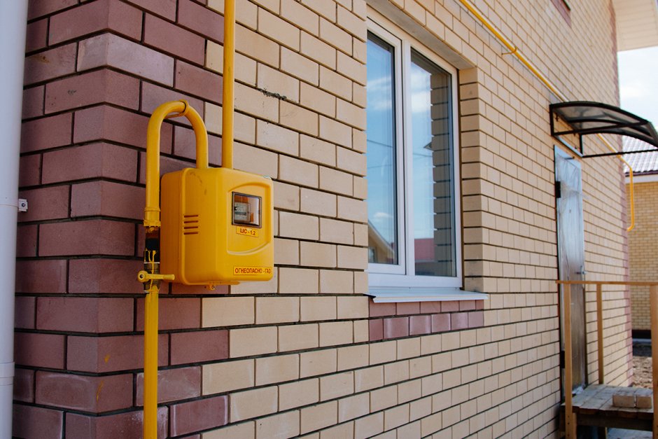 Газовая труба в доме