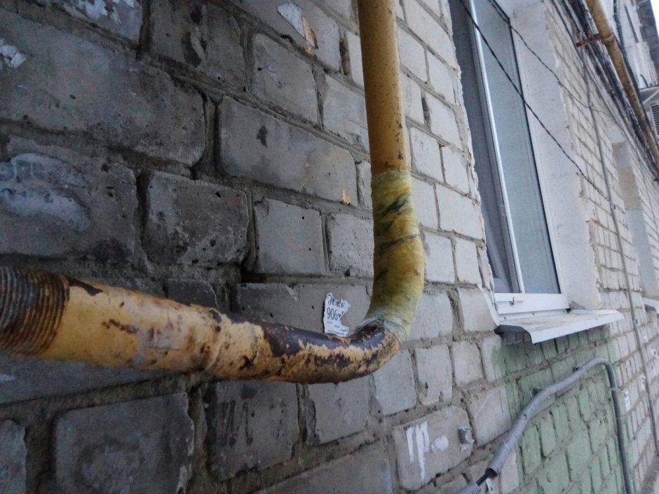 Короб под газовую трубу