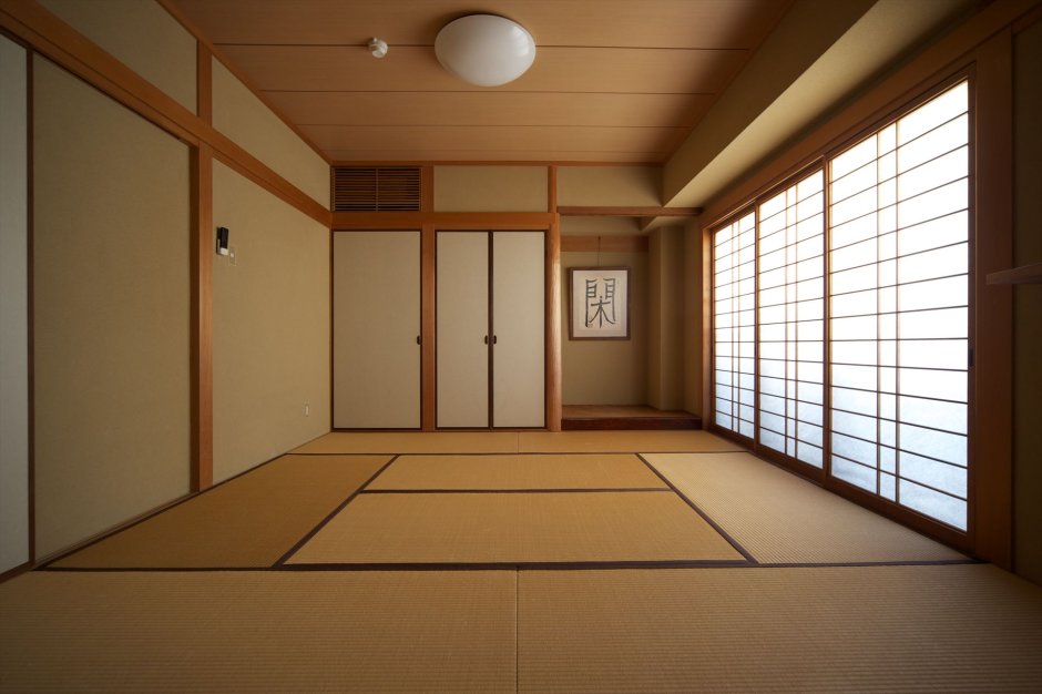Пустая комната в японском стиле