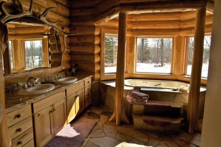 Ванная в деревянном доме из бревна