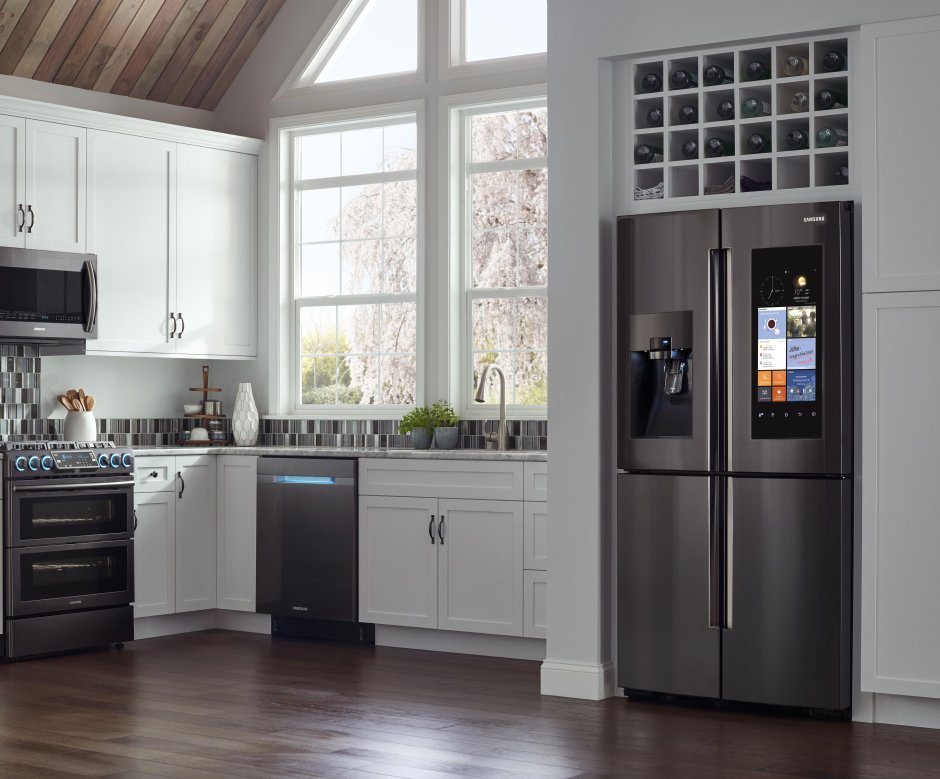 Холодильник Bosch на кухне
