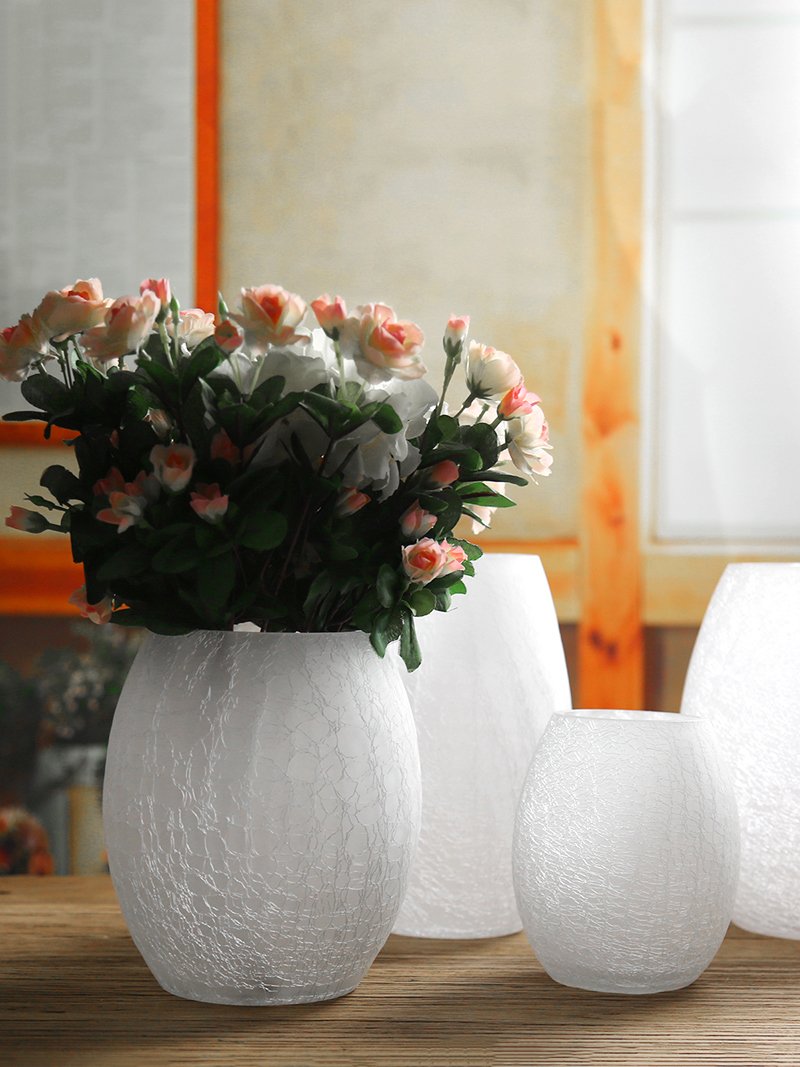 Современные вазы для цветов