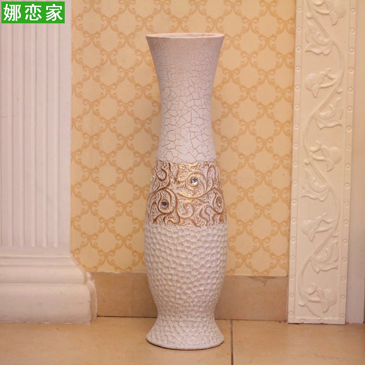 Классические вазы для интерьера напольные