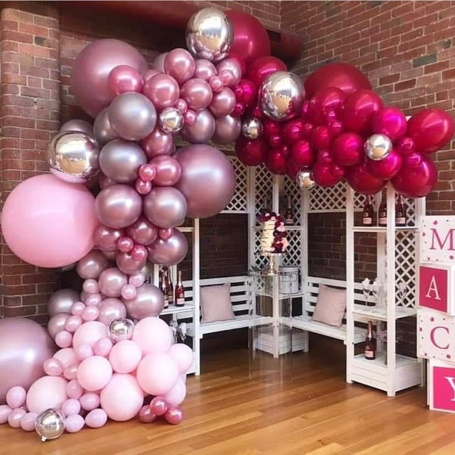 Из шаров на день рождения девочке. Украшение шарами. Украшение праздника шарами. Украсить комнату шарами. Декор шарами на день рождения.