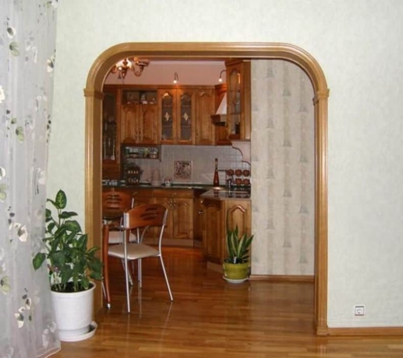 Арка между комнатами