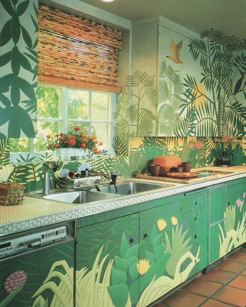 Кухня в тропическом стиле