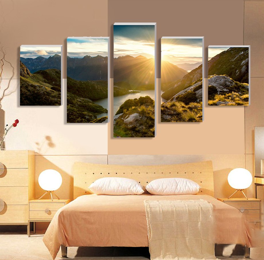 Картины для интерьера спальни