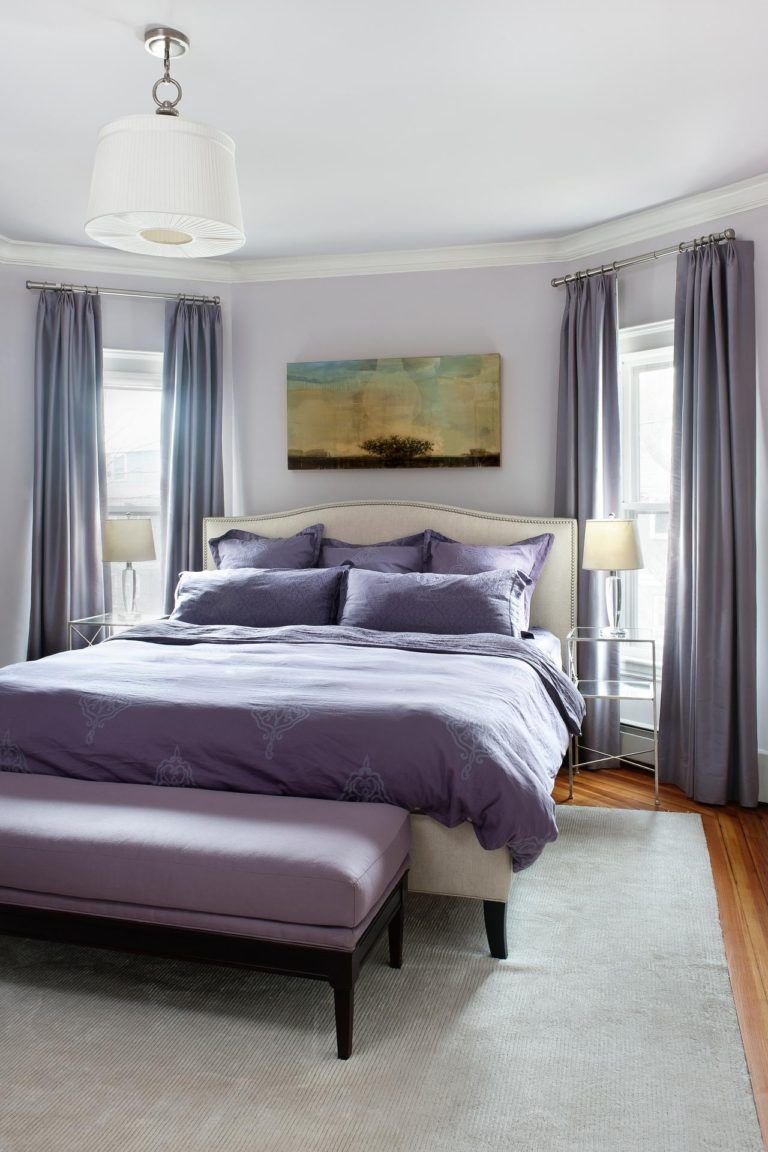 Серо фиолетовая спальня