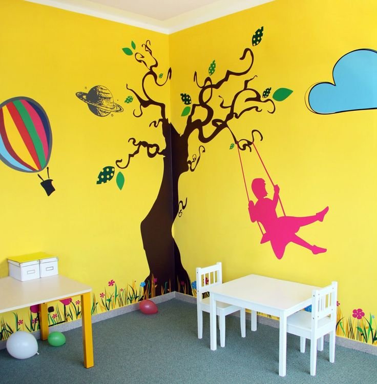 Декорация стен в детском саду