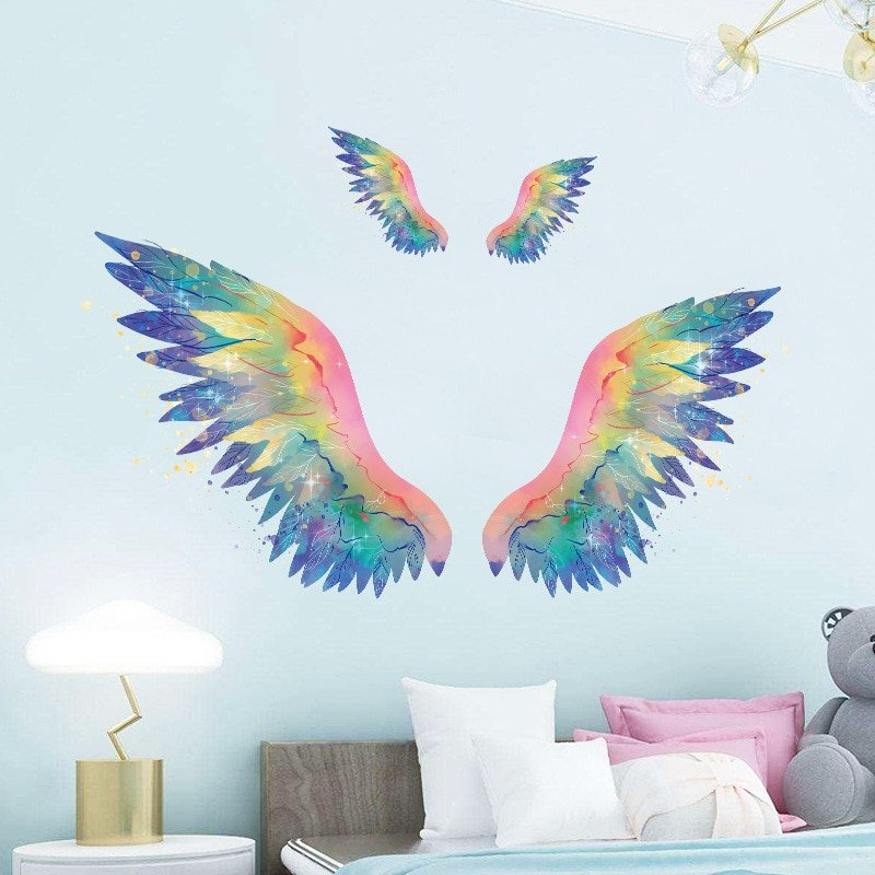 Крылья на стене с подсветкой