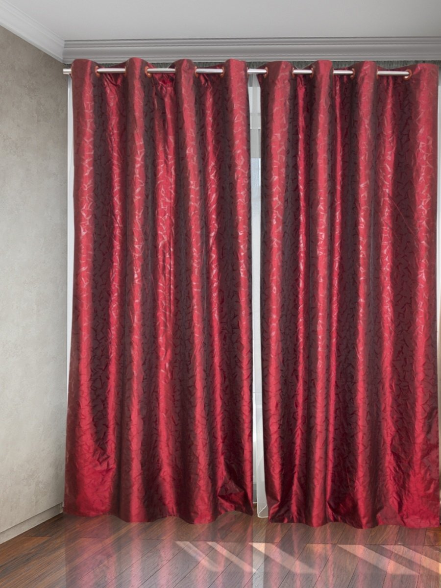 Бордовые шторы в спальне (43 фото)