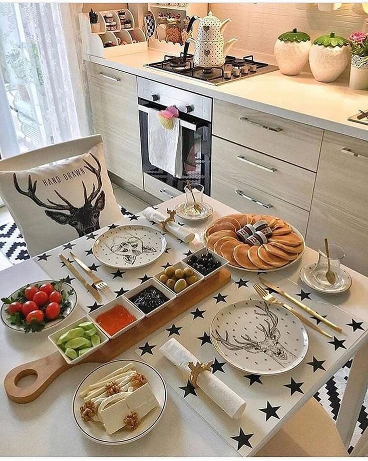 Декор кухонного стола