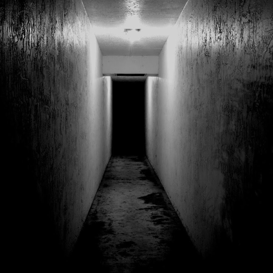 Страшный коридор