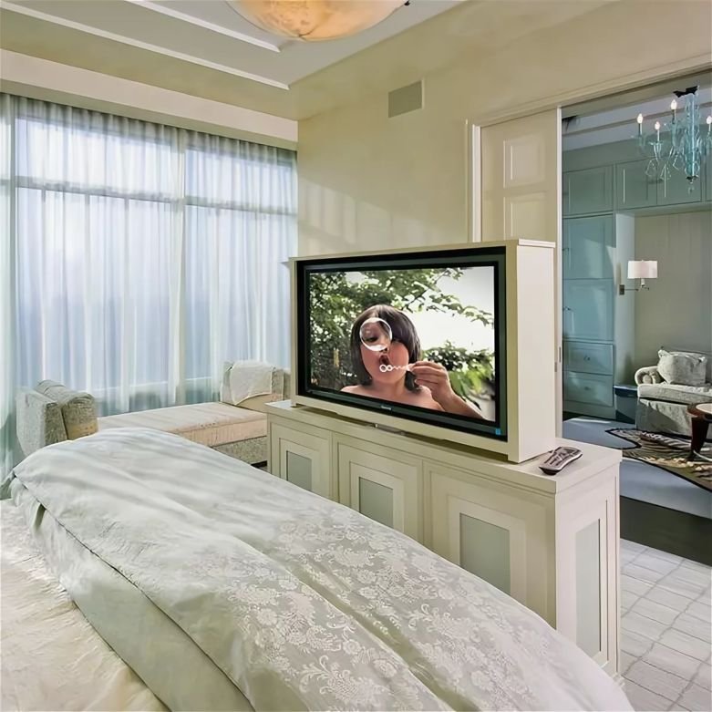 Подвесной телевизор в спальне