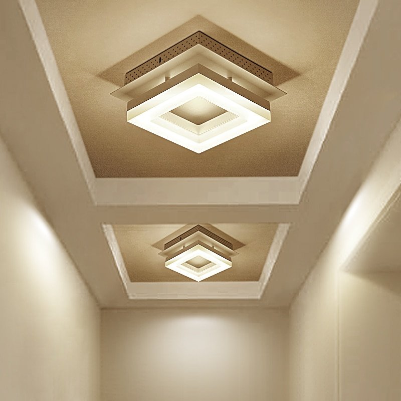 Квадратный светильник на потолок