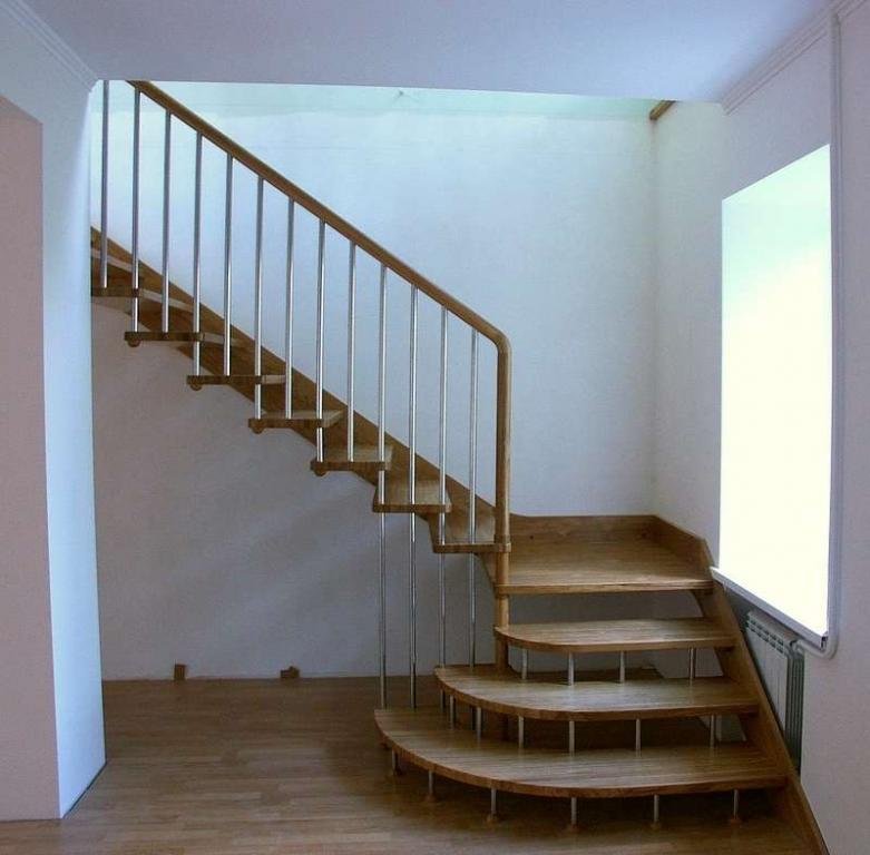 Межэтажная одномаршевая лестница