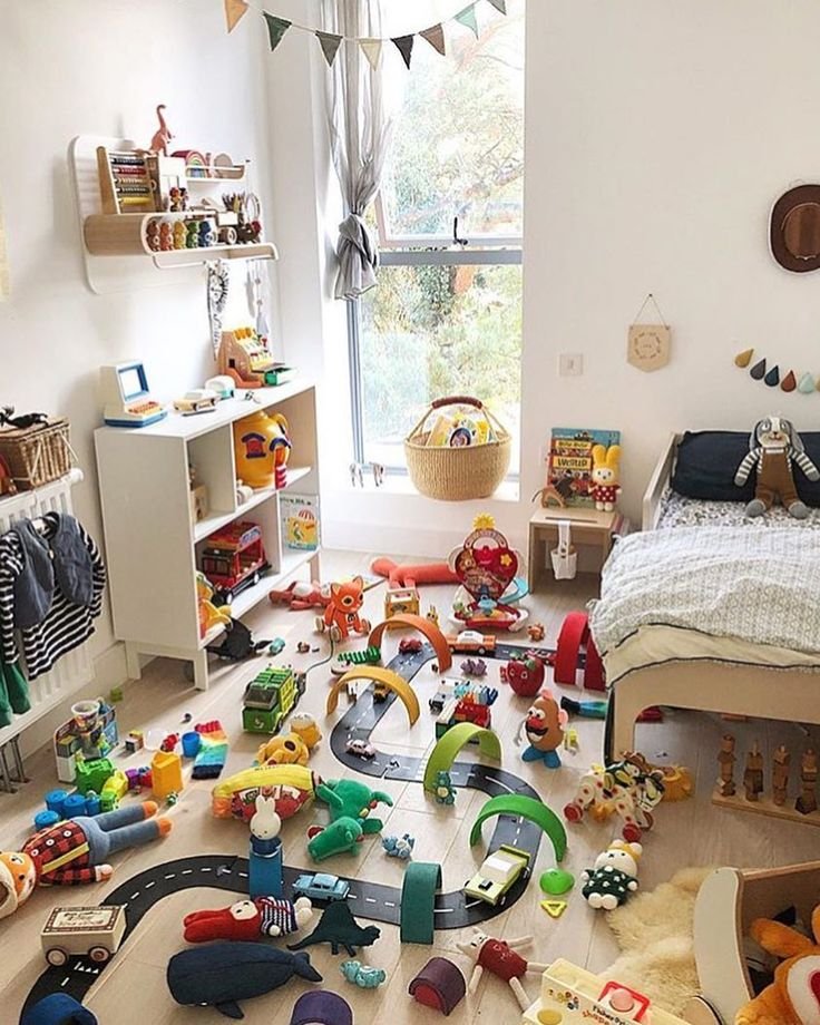 Комната с игрушками