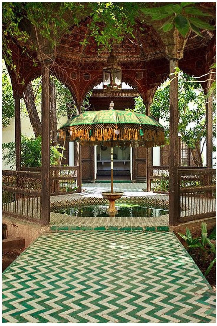 Патио сад в марокканском стиле Испания