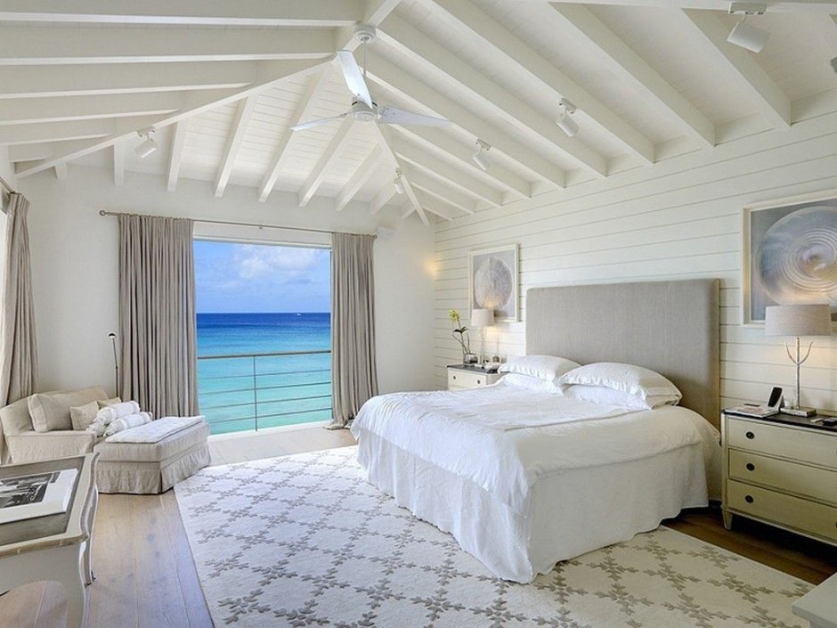 Спальня в пляжном доме