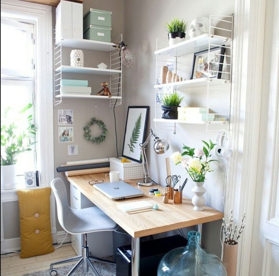 Уютный рабочий уголок