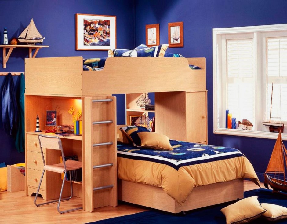 Двухэтажная кровать для мальчиков