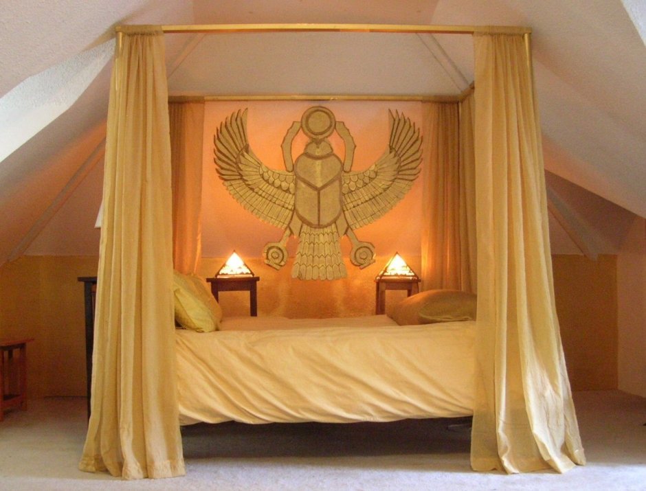 Египетский стиль в интерьере спальни