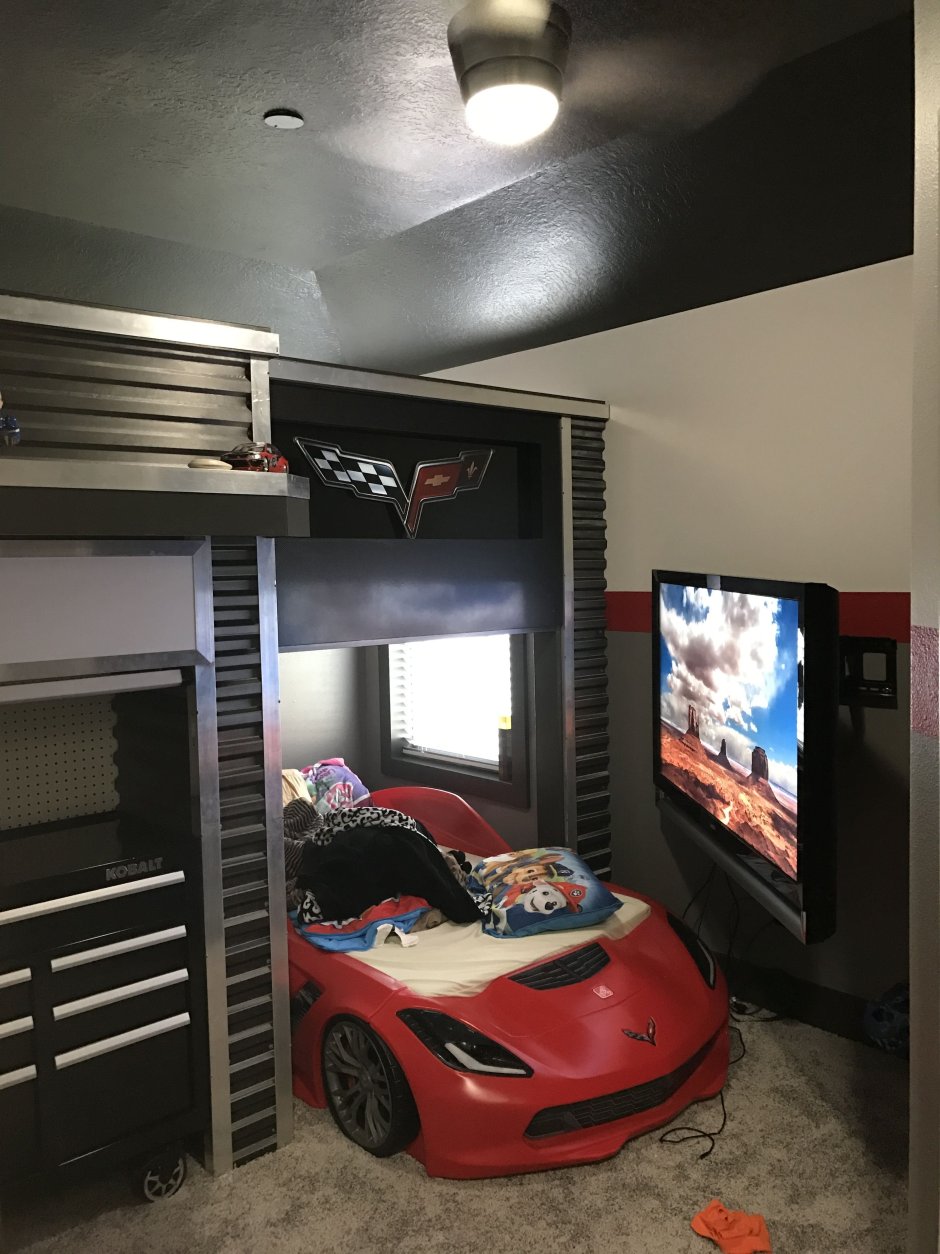 Спальня для мальчика в стиле гараж
