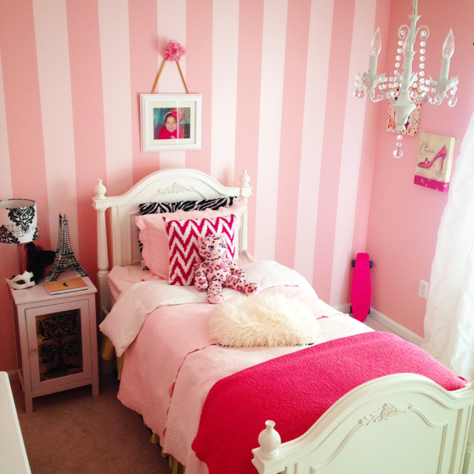 Розовая стильная комната