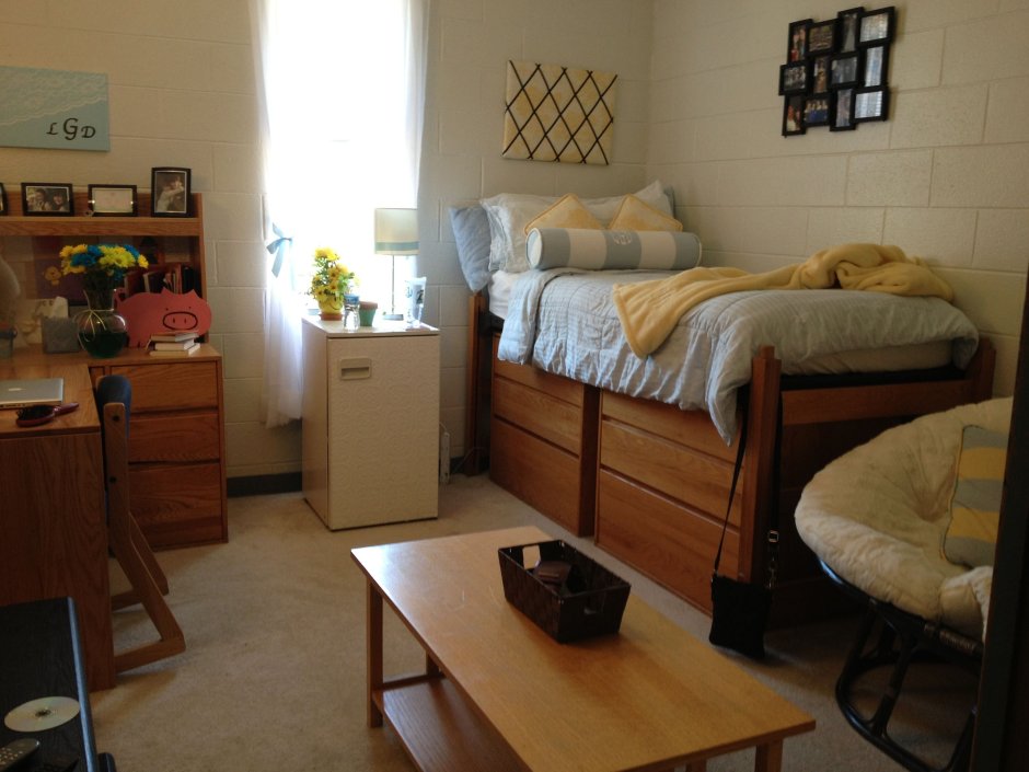 Интерьер для маленькой комнаты в общежитии