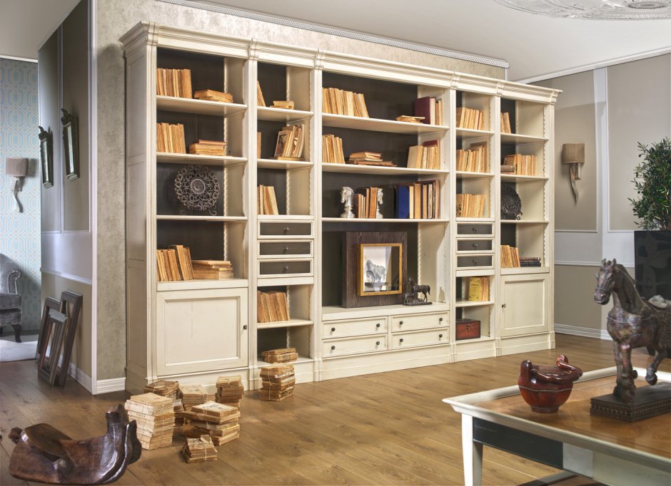 Книжный шкаф в стиле Кантри