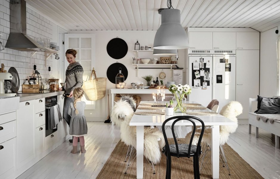Акцентная стена на кухне в скандинавском стиле