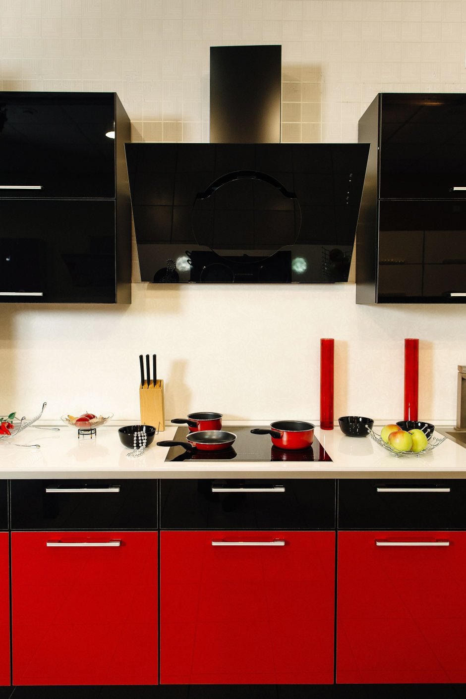 Красно черная кухня (67 фото)