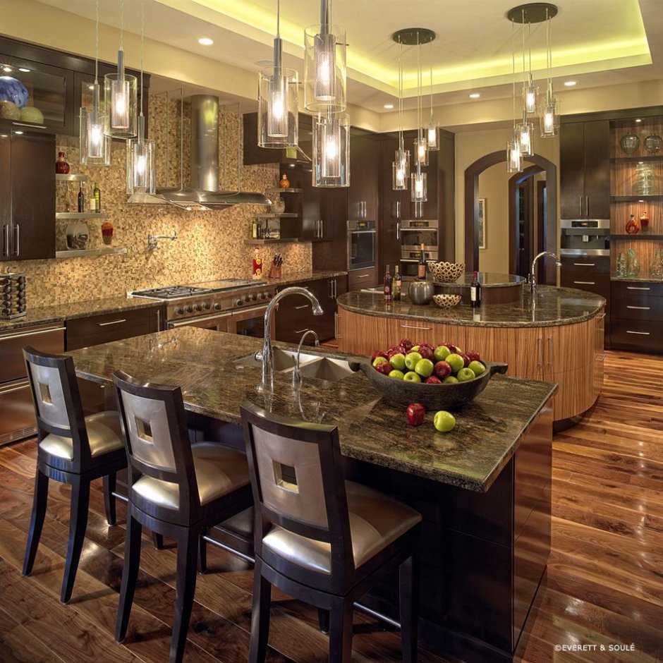 Красивая кухонная роскошная комната