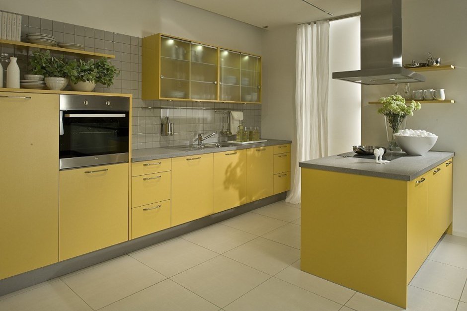 Кухня в желтом цвете