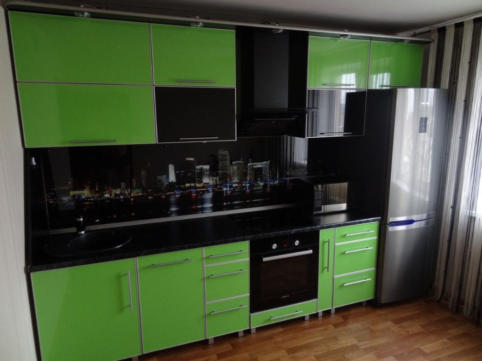 Кухонный гарнитур зеленый с черным