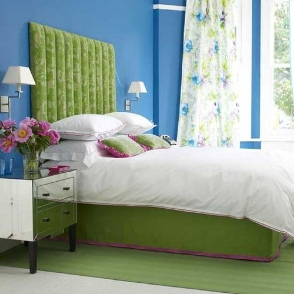 Спальня в зелено голубых тонах