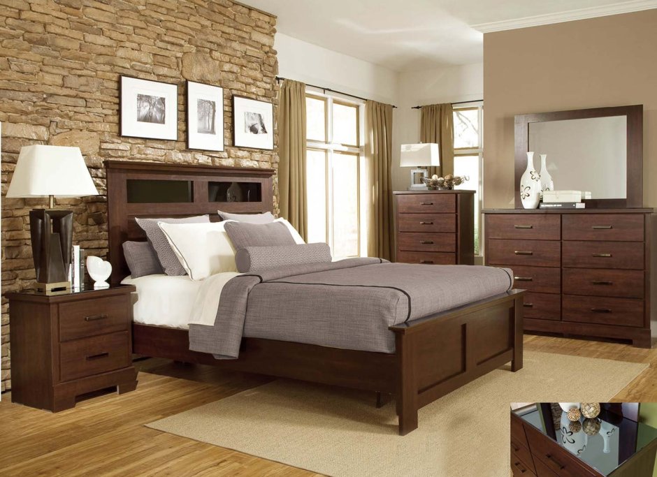 Комната с коричневой мебелью