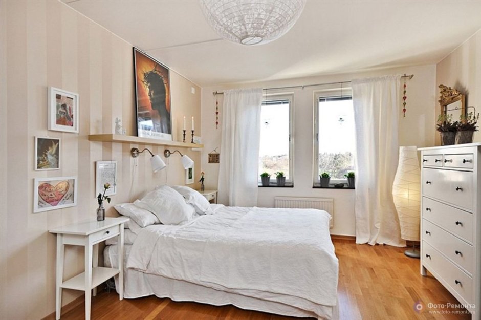 Спальня в скандинавском стиле в светлых тонах