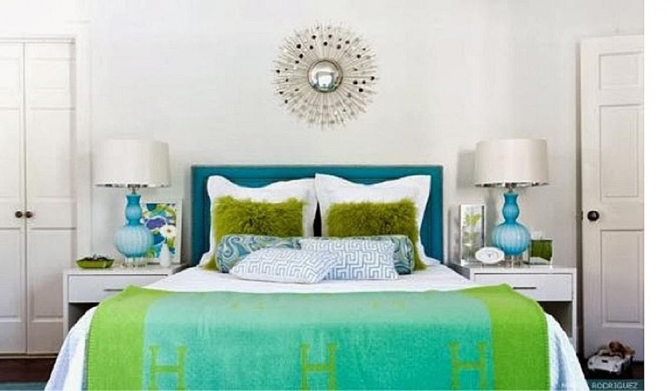 Спальня в сине зеленом цвете