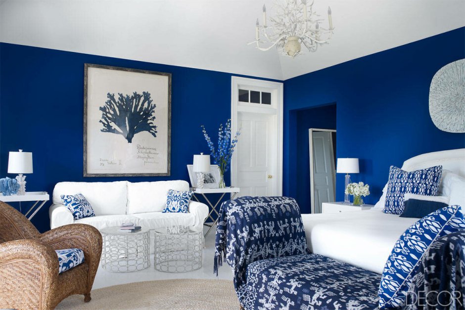 Тёмно синяя спальня