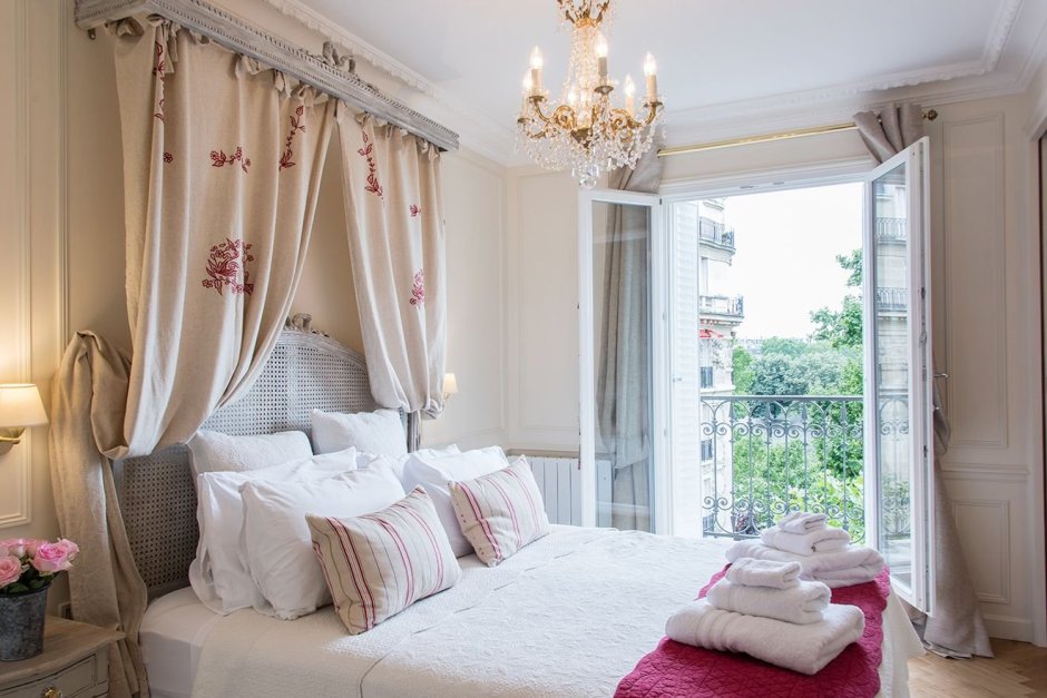 Спальня в парижском стиле (68 фото)