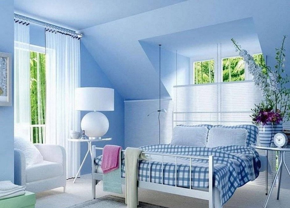 Спальня в светло голубых тонах в современном стиле