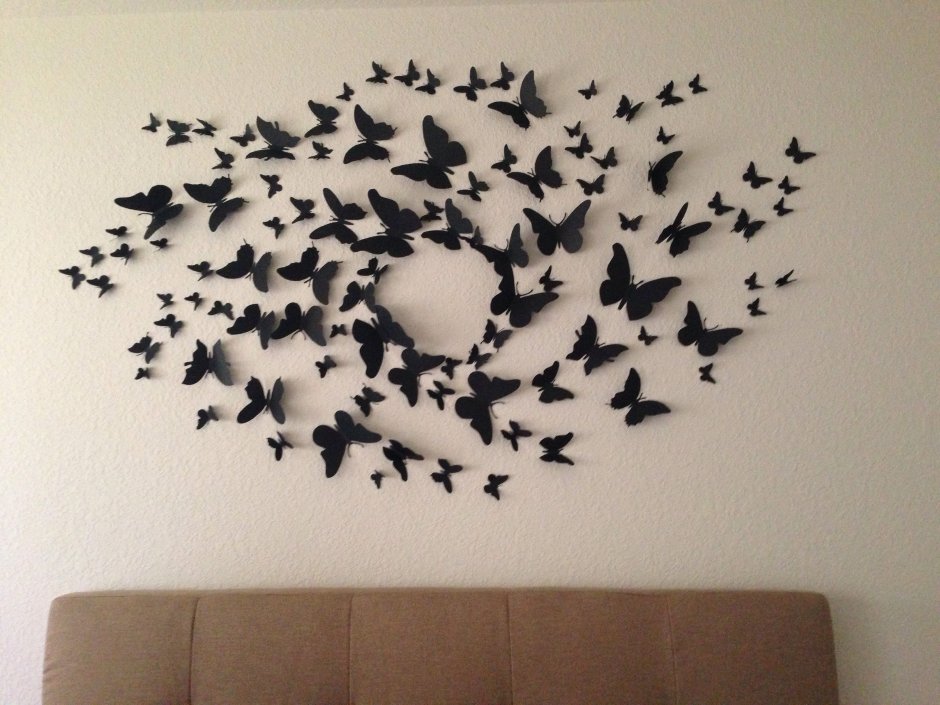 Композиция из бумажных бабочек на стену