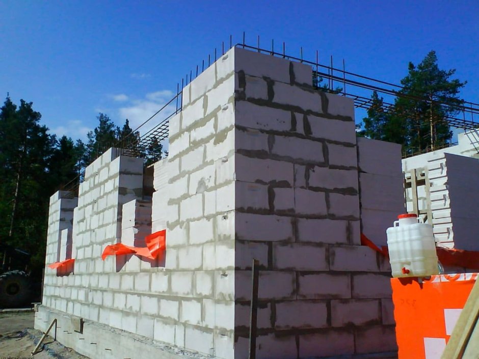 Стены из пенобетонных блоков