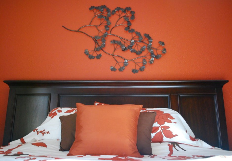 Оранжевый декор для спальни