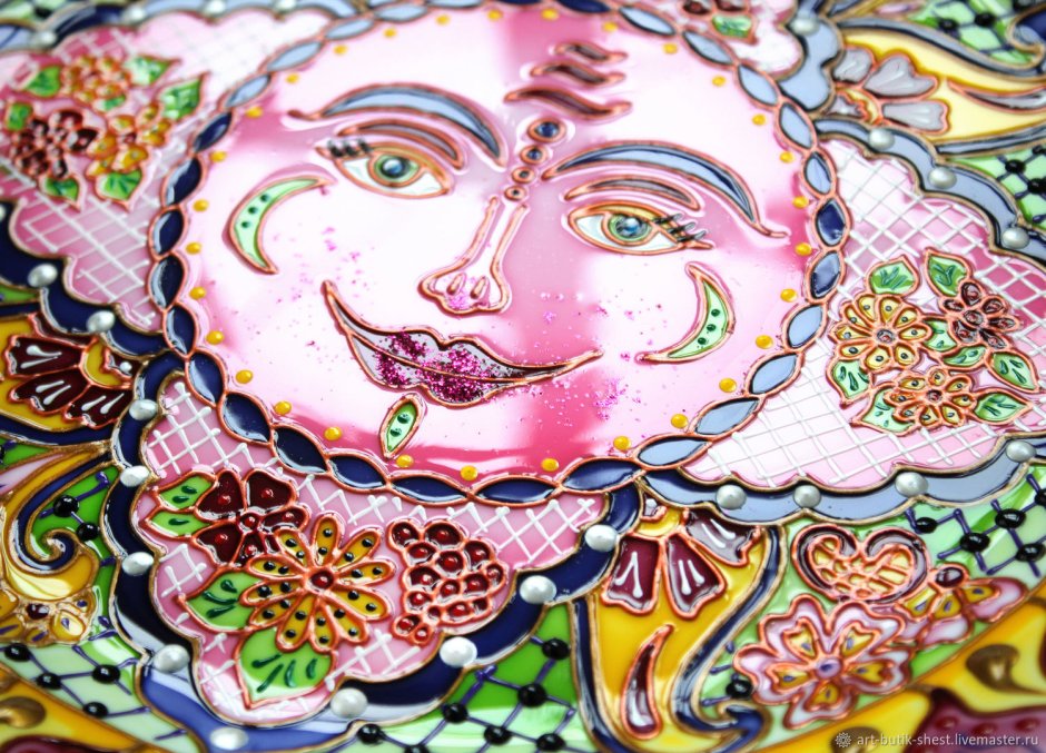 Декоративные тарелки на стену розовые