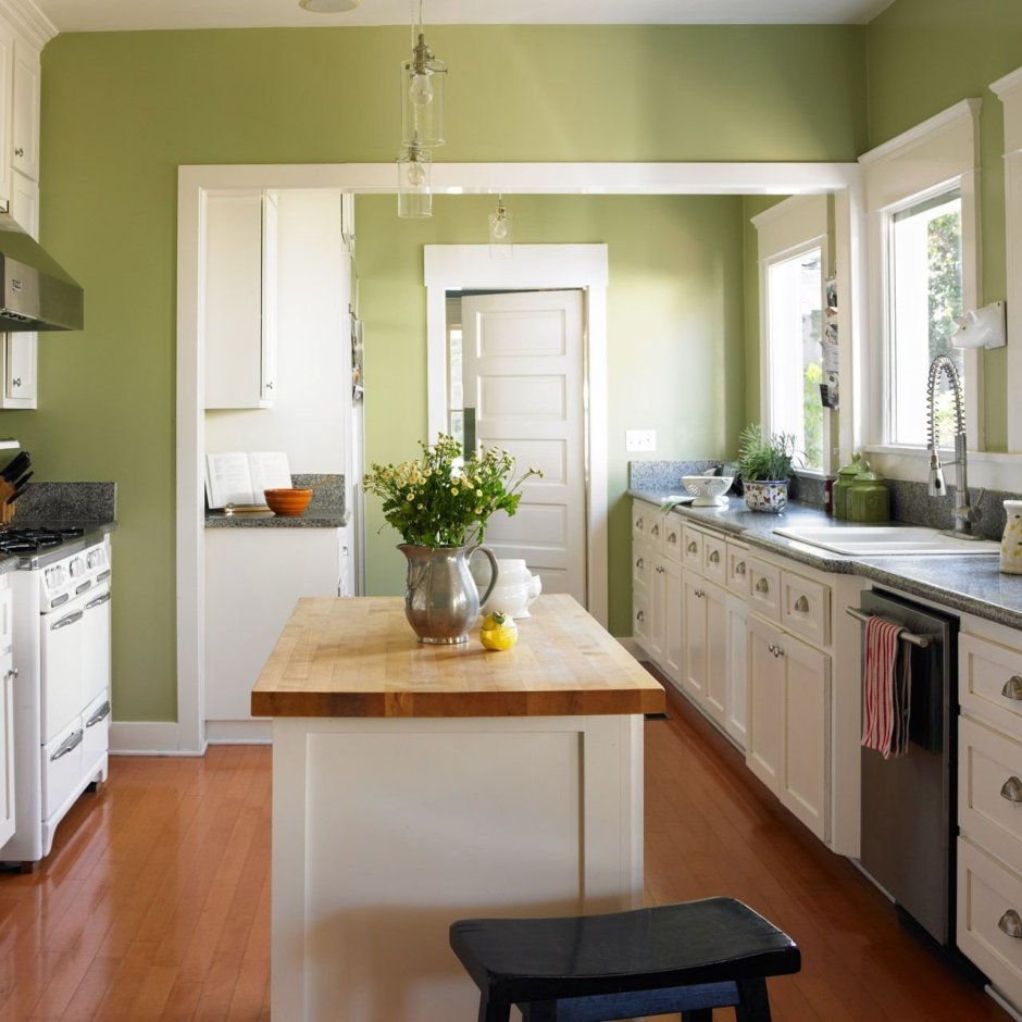 Кухня гостиная с оливковыми стенами