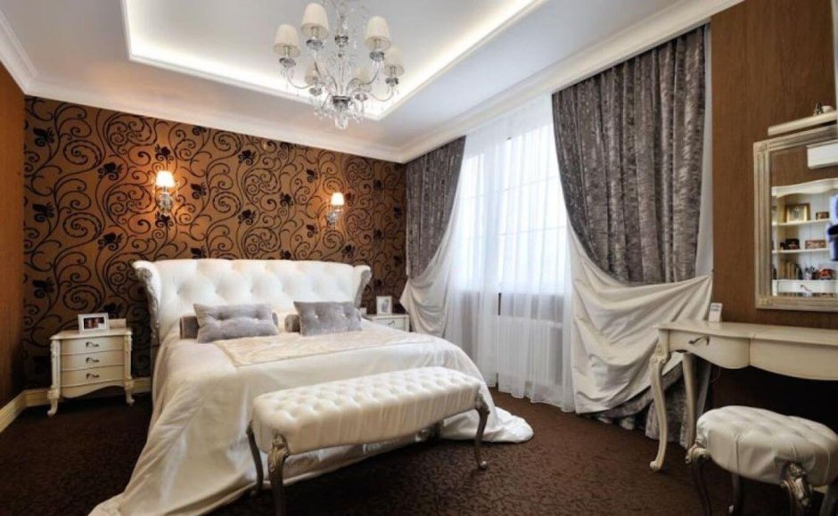 Классическая спальня в коричневых тонах